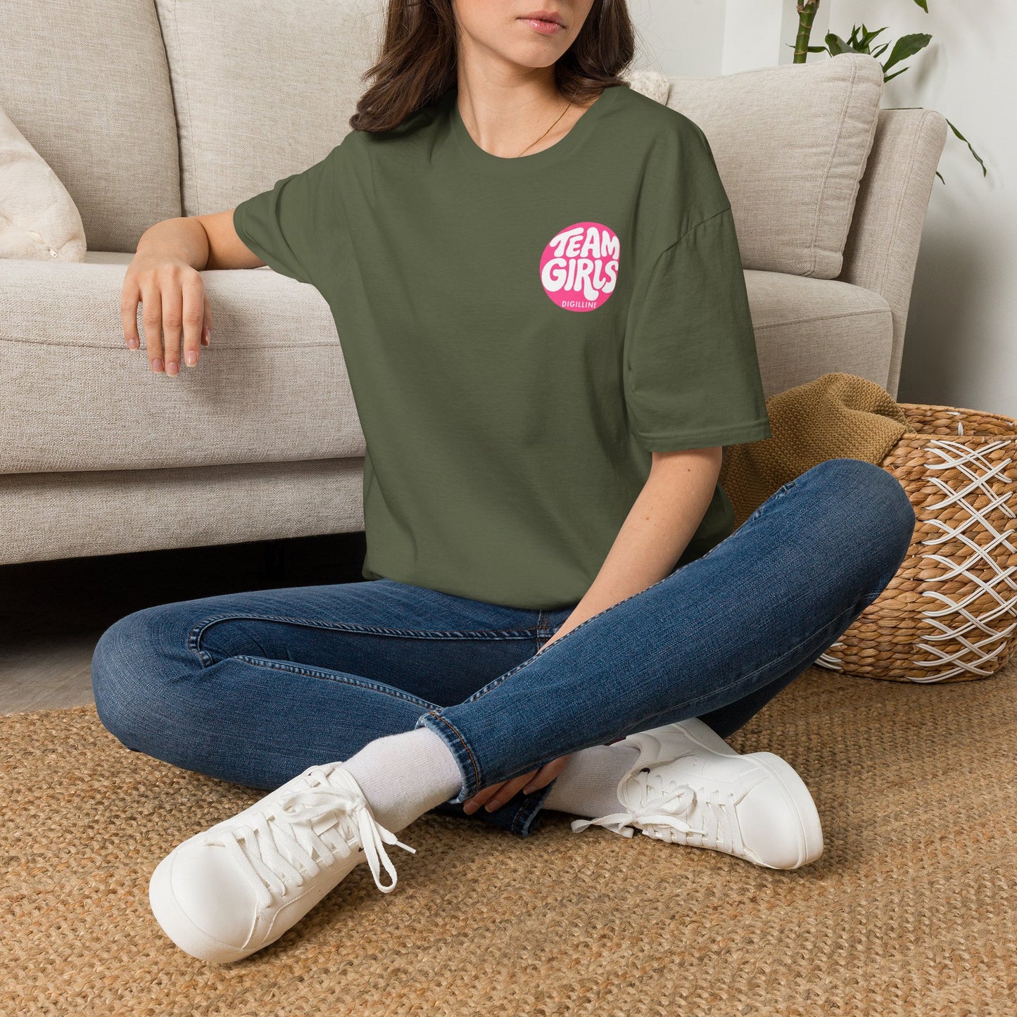 Team Girls Premium T-Shirt — Pink Retro Logo Tee for Women & Girls