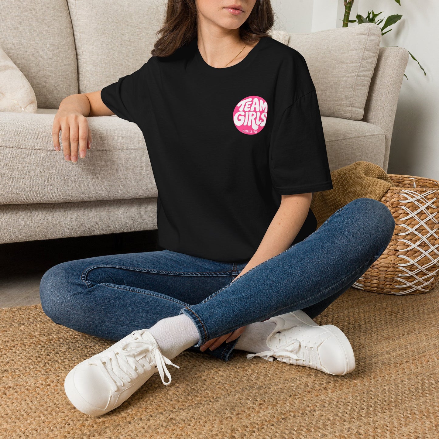 Team Girls Premium T-Shirt — Pink Retro Logo Tee for Women & Girls